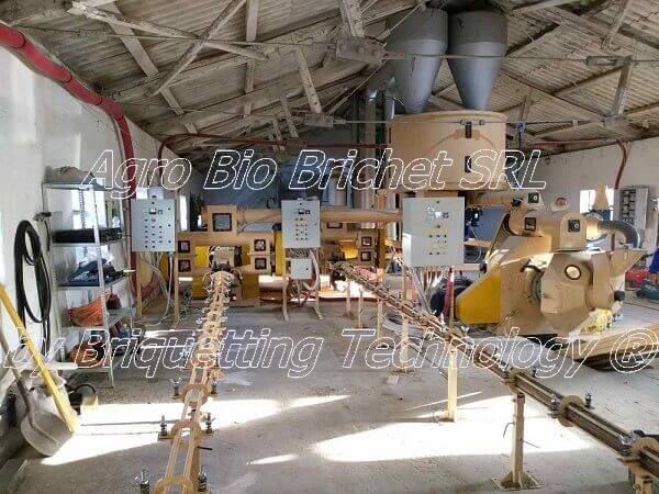 Straw briquette production line in Becicherecu Mic