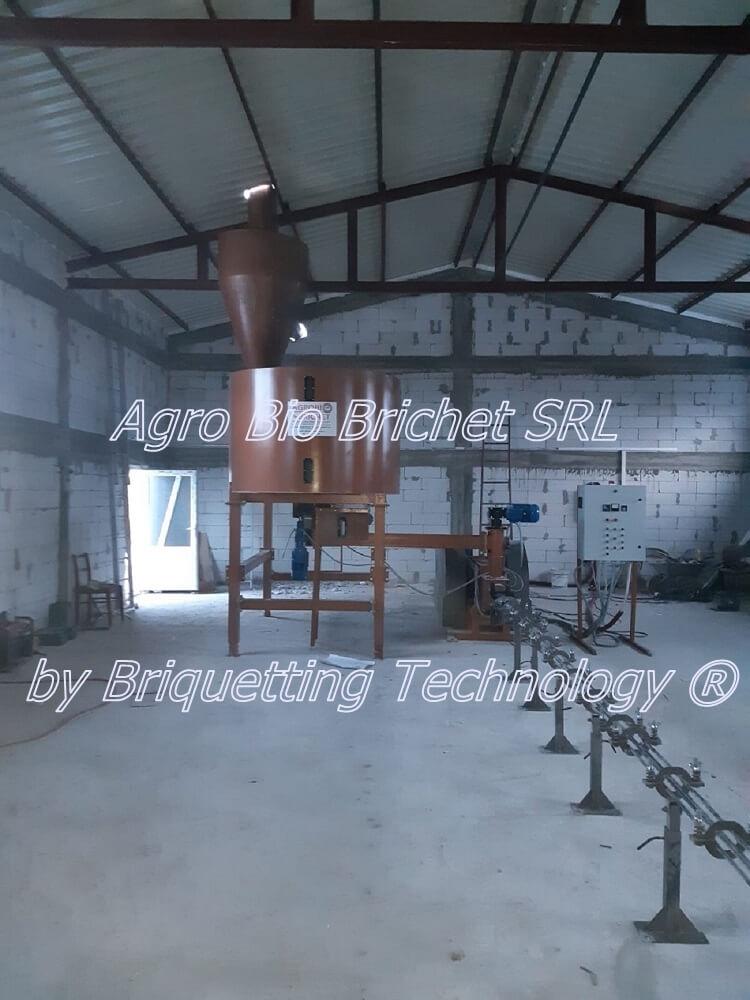 Briquetting line for straw in Sarinasuf, Tulcea