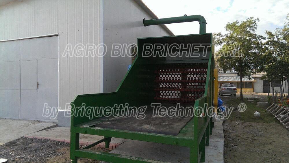 Bales shredder in Ariciu