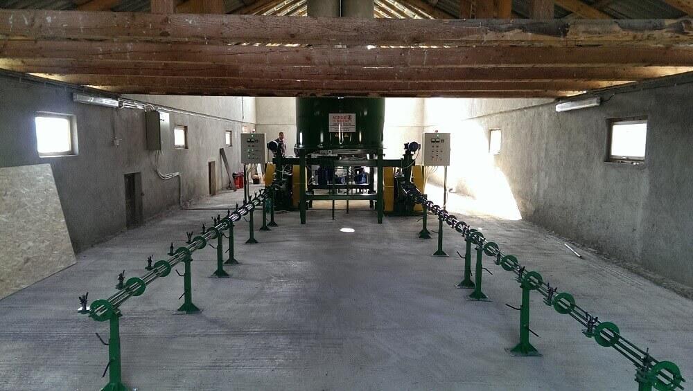 Straw briquette press in Nazna